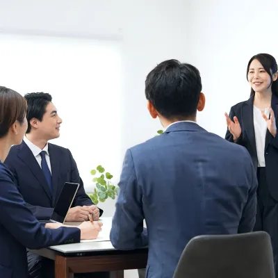 HRコンサルティングを行っている様子